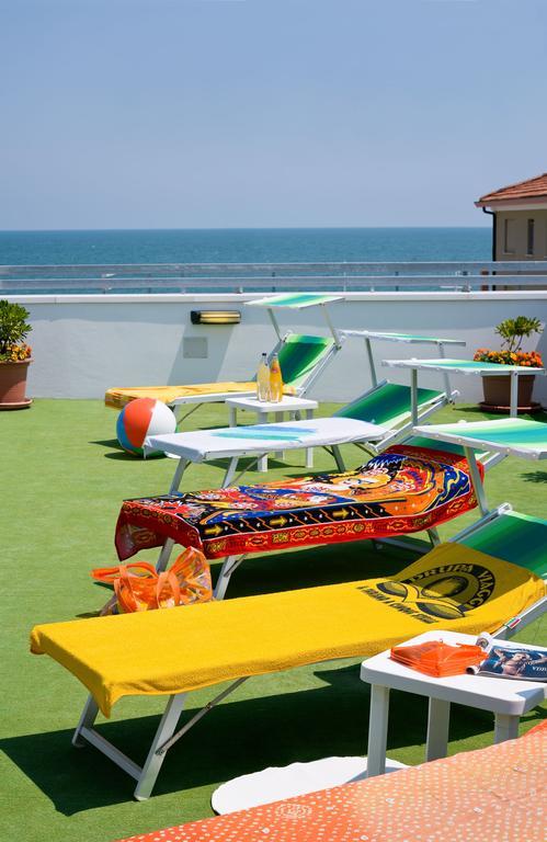 Hotel Ciondolo D'Oro Rimini Luaran gambar