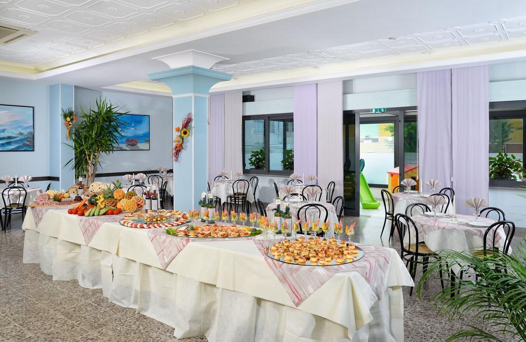 Hotel Ciondolo D'Oro Rimini Luaran gambar