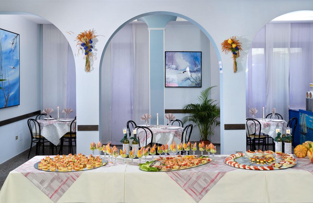 Hotel Ciondolo D'Oro Rimini Luaran gambar